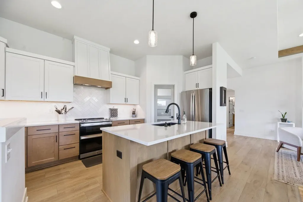 3580 N Bluestem Court Rose Hill KS 67133