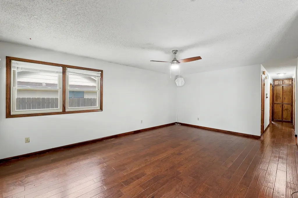 1401 E Carolyn Street Derby KS 67037