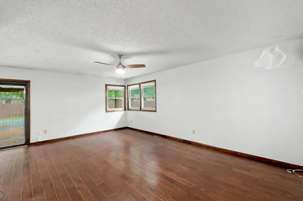 1401 E Carolyn Street Derby KS 67037
