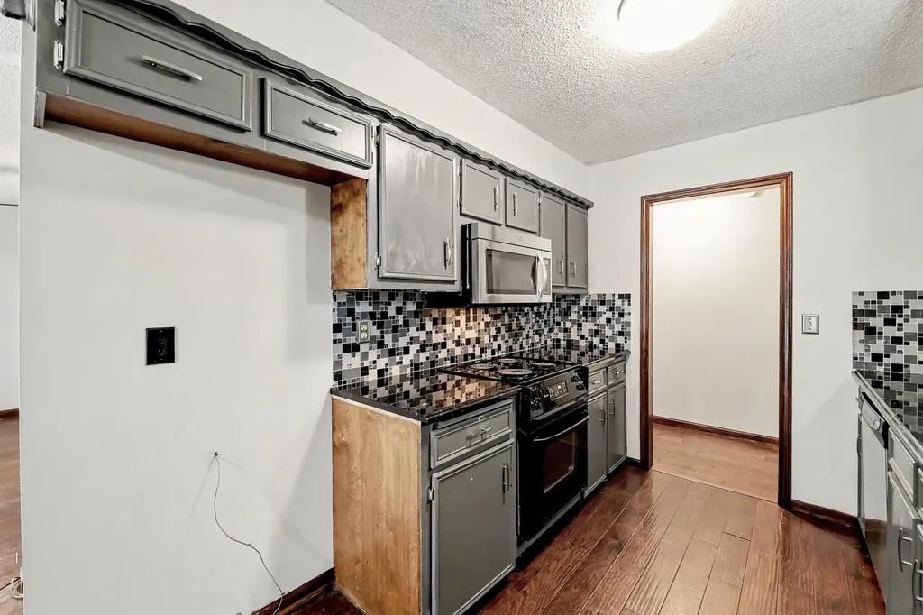1401 E Carolyn Street Derby KS 67037
