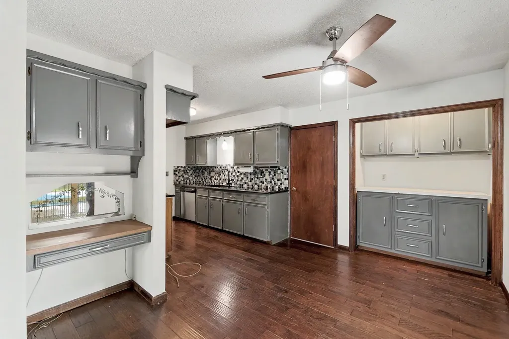 1401 E Carolyn Street Derby KS 67037