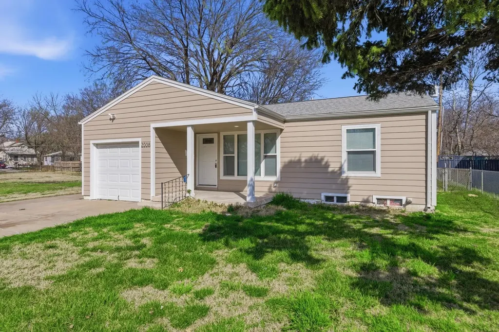 2008 W Mccormick Avenue Wichita KS 67213