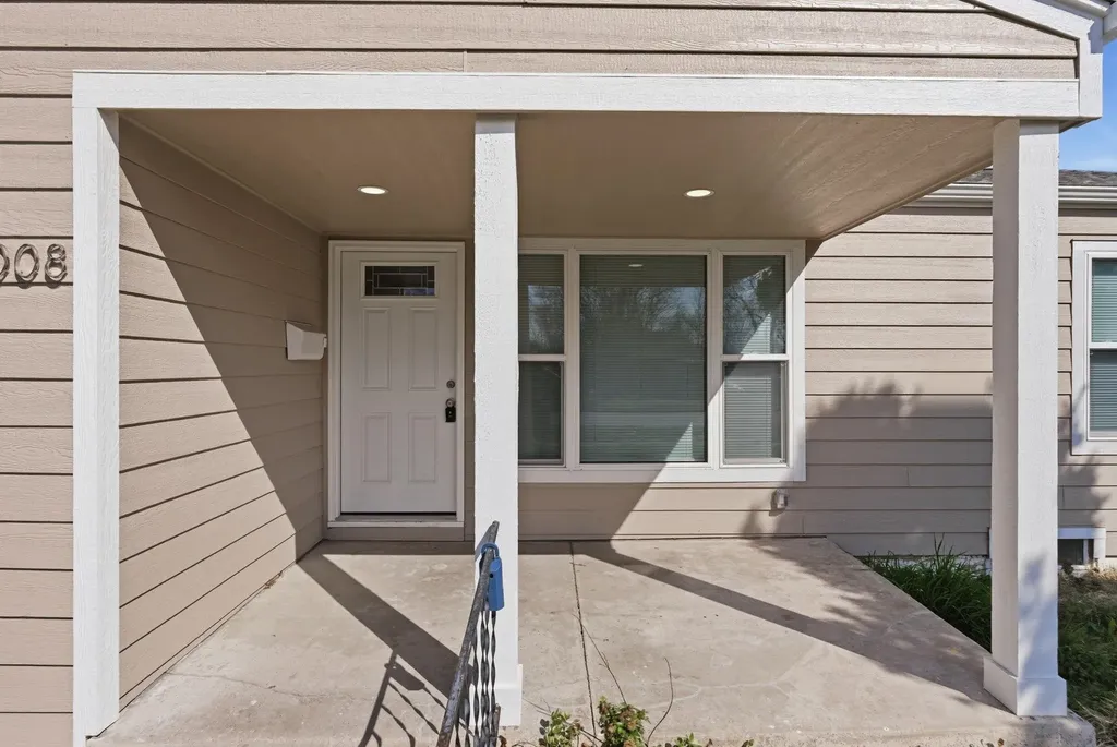 2008 W Mccormick Avenue Wichita KS 67213