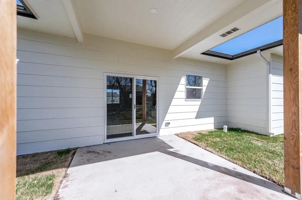 707 E Elmwood Street Park City KS 67147