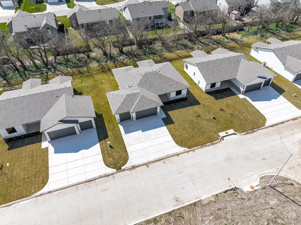 707 E Elmwood Street Park City KS 67147