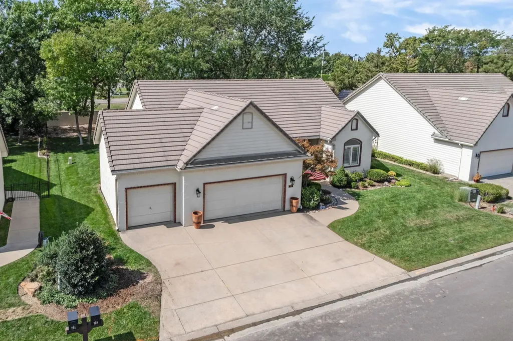 707 N Crest Ridge Court Wichita KS 67230