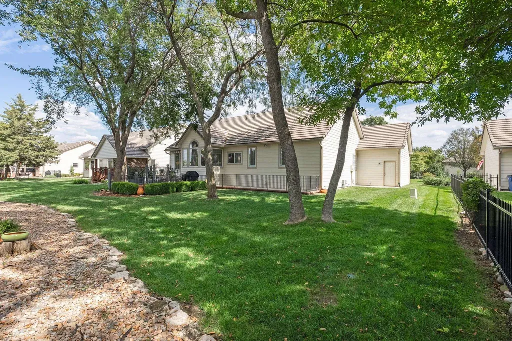 707 N Crest Ridge Court Wichita KS 67230