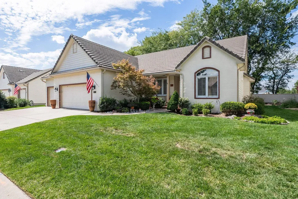 707 N Crest Ridge Court Wichita KS 67230