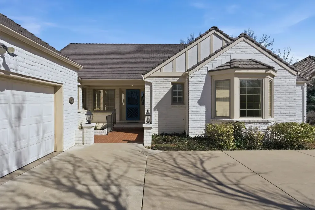 1440 N Gatewood Street Wichita KS 67206
