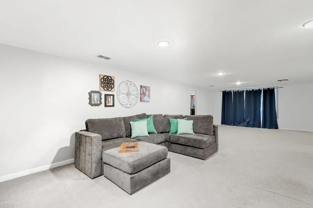 8512 E Scott Street Wichita KS 67210