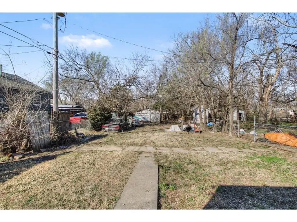 2937 S Rutan Street Wichita KS 67210