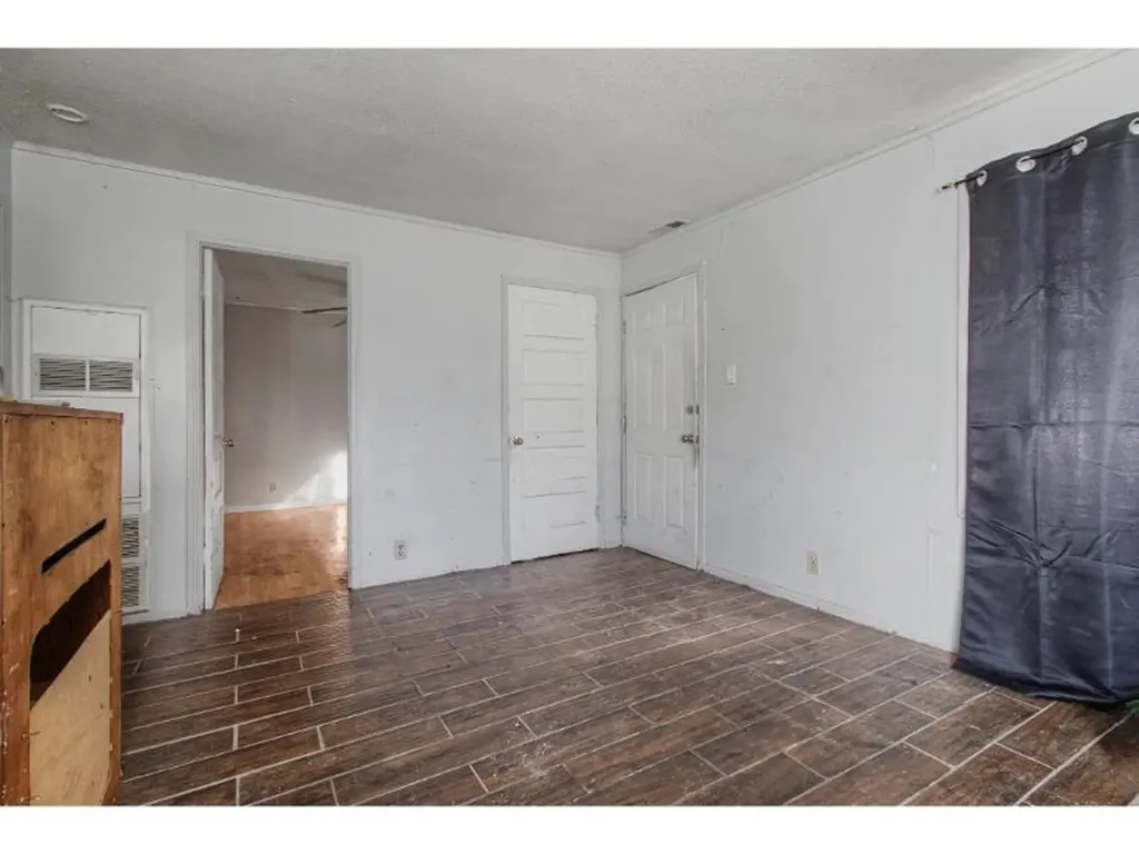 2937 S Rutan Street Wichita KS 67210
