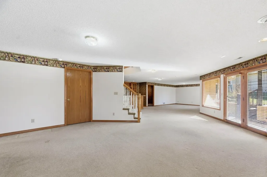 1367 N Hickory Creek Court Wichita KS 67235