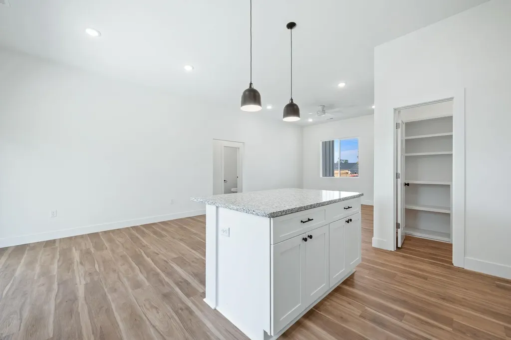 713 E Elmwood Street Park City KS 67147