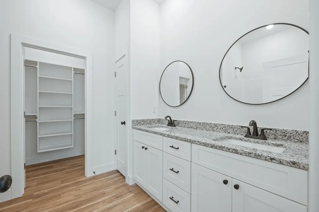 713 E Elmwood Street Park City KS 67147