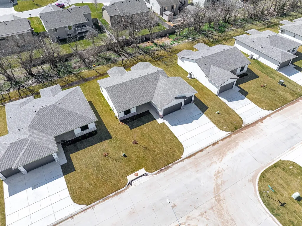 701 E Elmwood Street Park City KS 67147