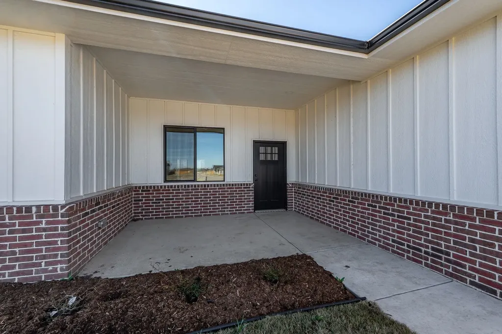 701 E Elmwood Street Park City KS 67147