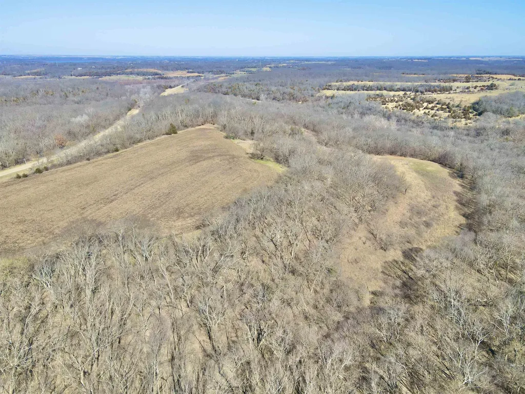 N & E Of Ferguson & 86th St - Tract 2 Oskaloosa KS 66066