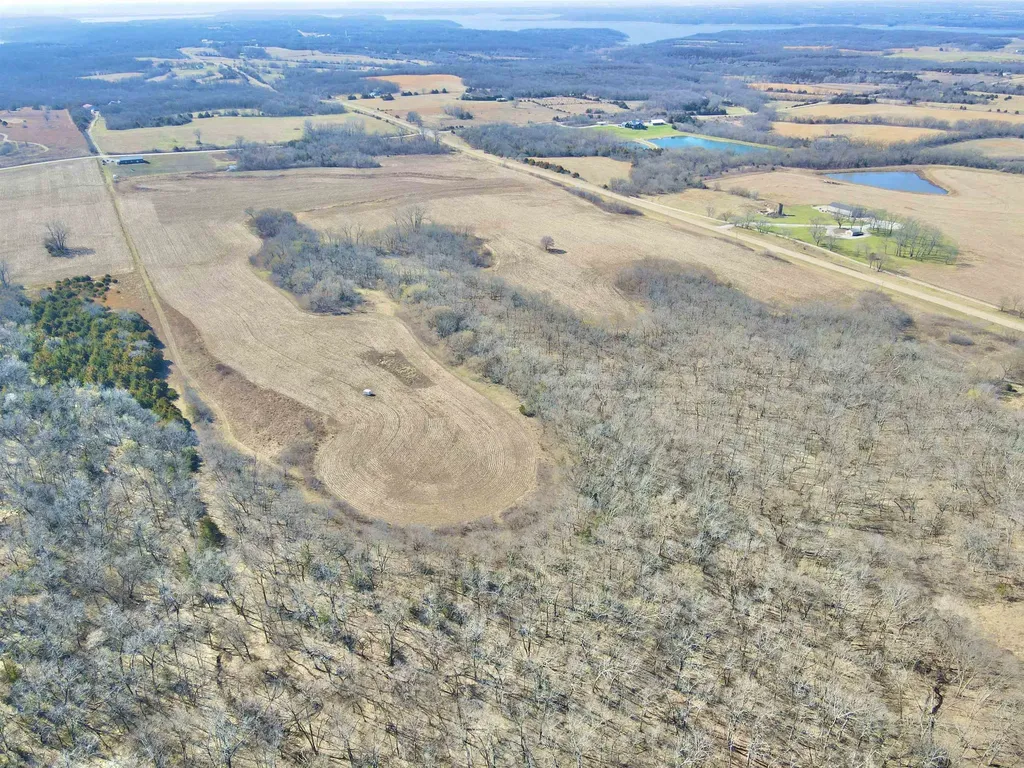 N & E Of Ferguson & 86th St - Tract 2 Oskaloosa KS 66066