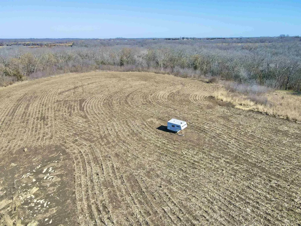 N & E Of Ferguson & 86th St - Tract 2 Oskaloosa KS 66066