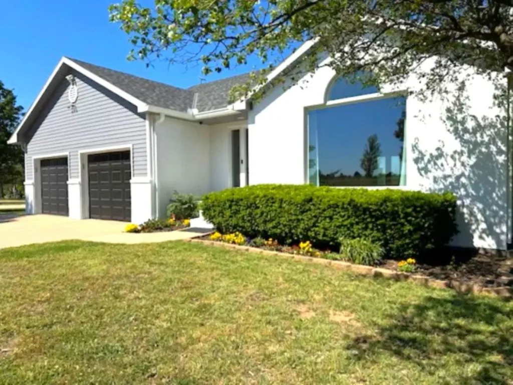 235 N Tyler Road Wellington KS 67152