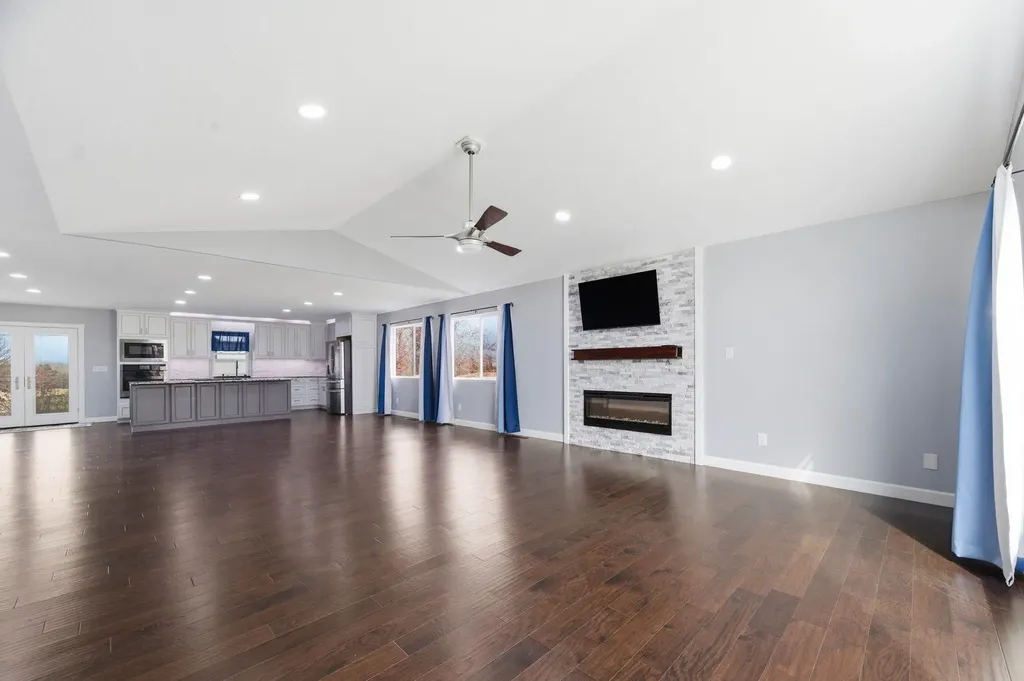 235 N Tyler Road Wellington KS 67152