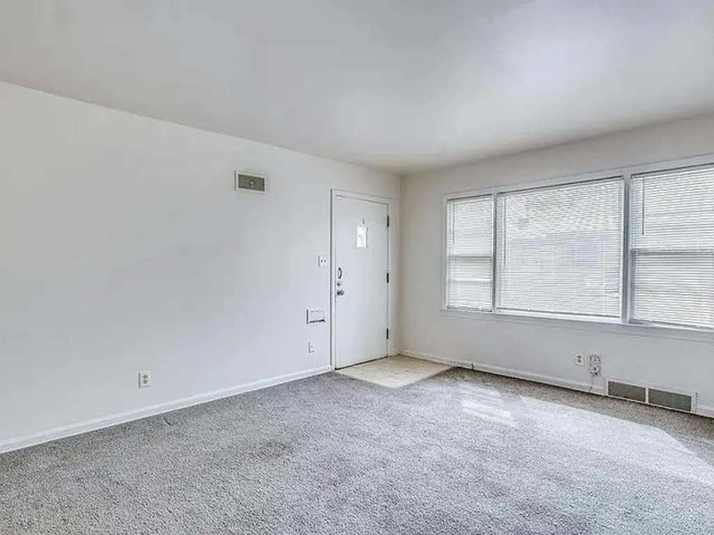 6142 E Harry Street Wichita KS 67218