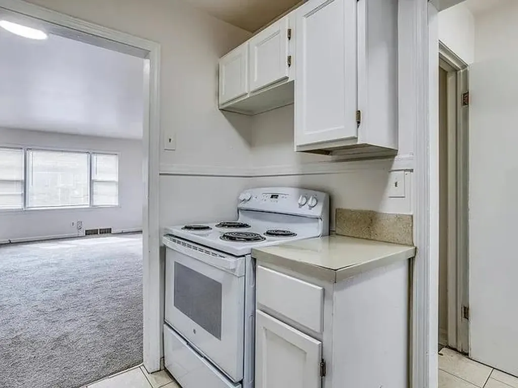 6142 E Harry Street Wichita KS 67218
