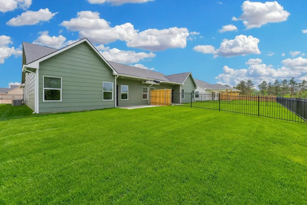 707 N Rainbow Lake Street Wichita KS 67235