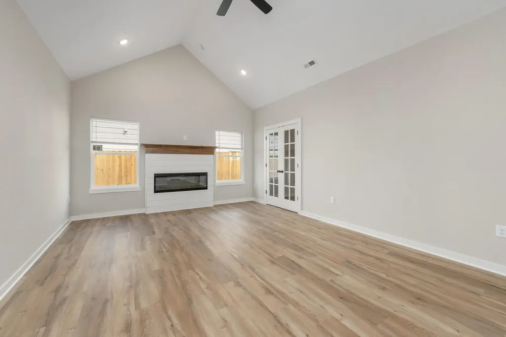 707 N Rainbow Lake Street Wichita KS 67235