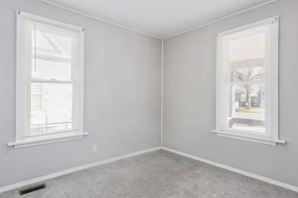 1527 S Water Street Wichita KS 67213
