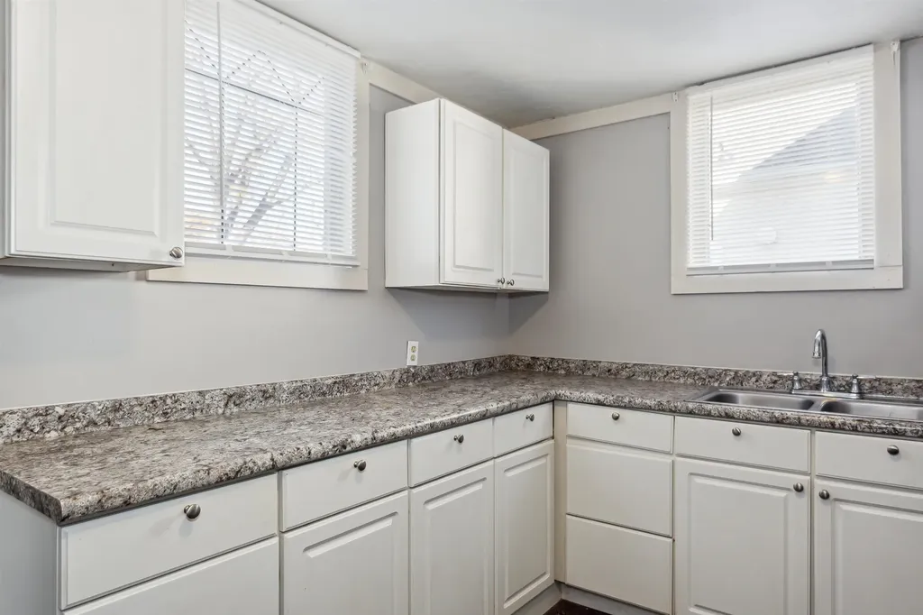 1527 S Water Street Wichita KS 67213