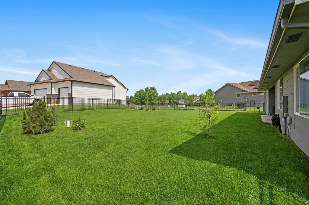2245 S Nicole Circle Andover KS 67002