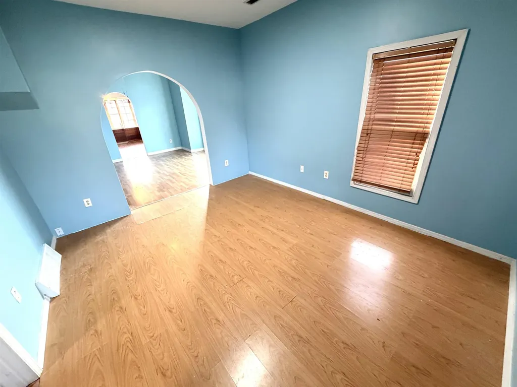 1534 S Main Street Wichita KS 67213