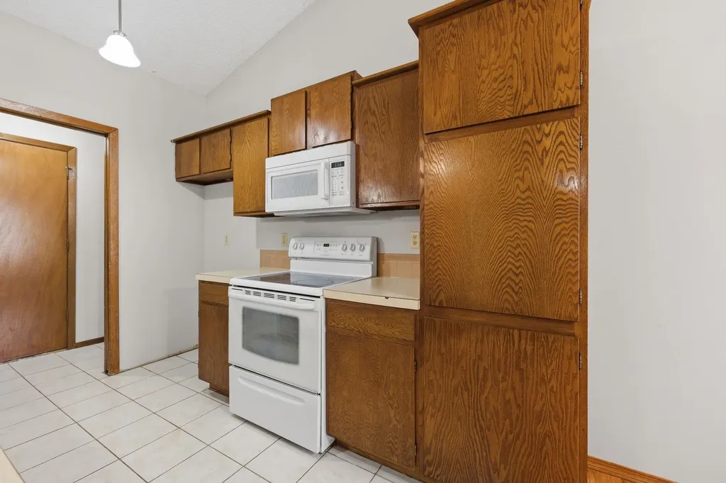 5211 S Mosley Street Wichita KS 67216