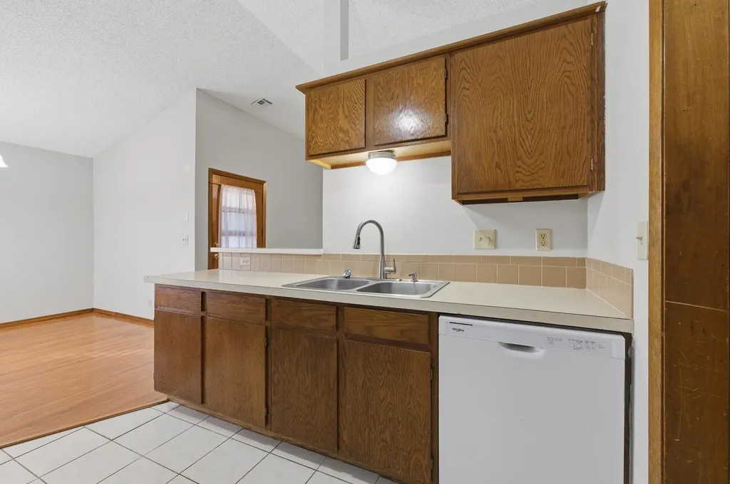 5211 S Mosley Street Wichita KS 67216