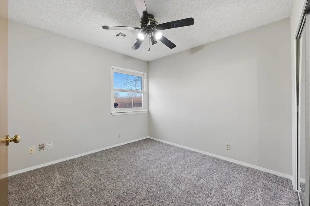 5211 S Mosley Street Wichita KS 67216