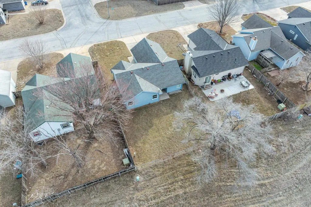 5211 S Mosley Street Wichita KS 67216