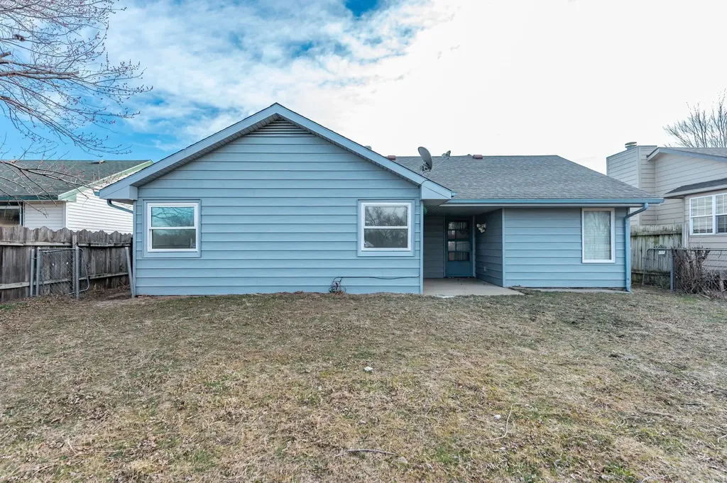 5211 S Mosley Street Wichita KS 67216