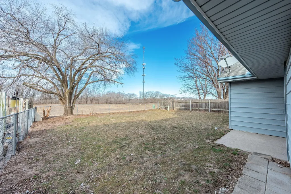 5211 S Mosley Street Wichita KS 67216