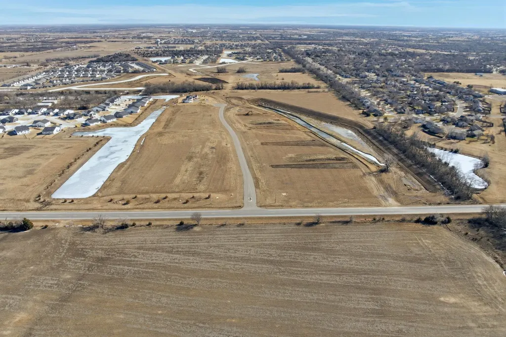 5130 Prairie Court N Bel Aire KS 67220