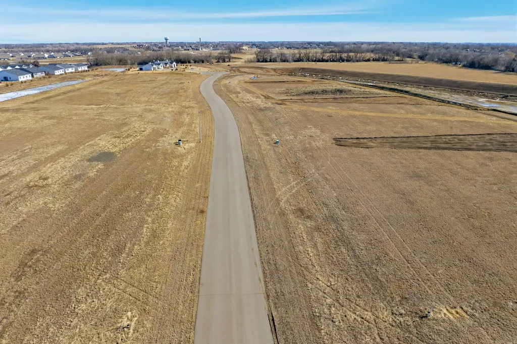 5140 Prairie Court N Bel Aire KS 67220