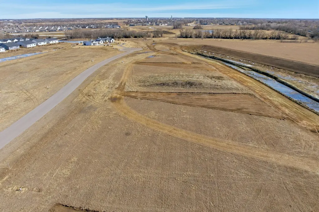 5150 Prairie Court N Bel Aire KS 67220