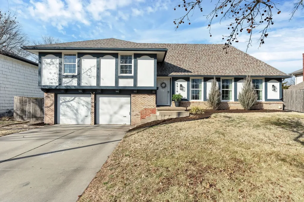 6916 E Stonegate Street Wichita KS 67206