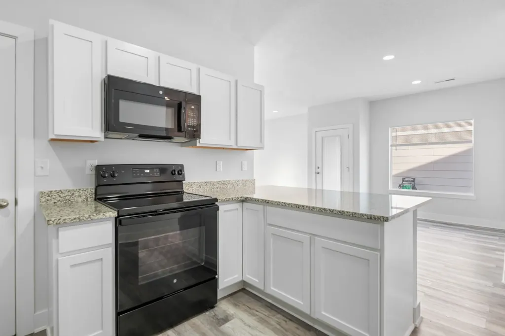 5454/5456 E Colburn Court Bel Aire KS 67220