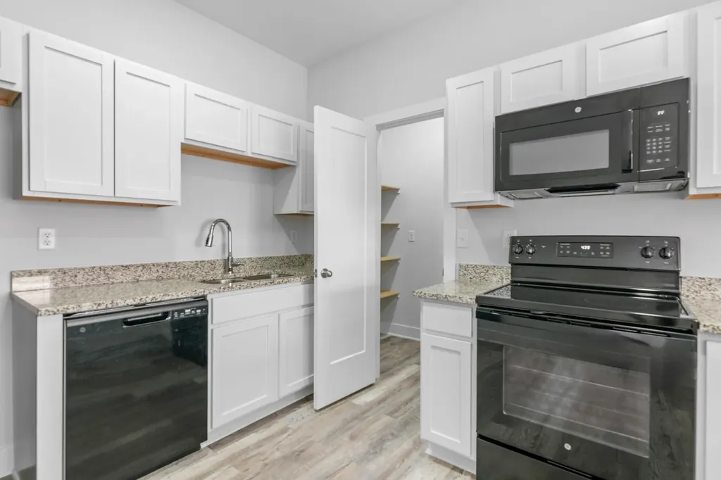 5454/5456 E Colburn Court Bel Aire KS 67220