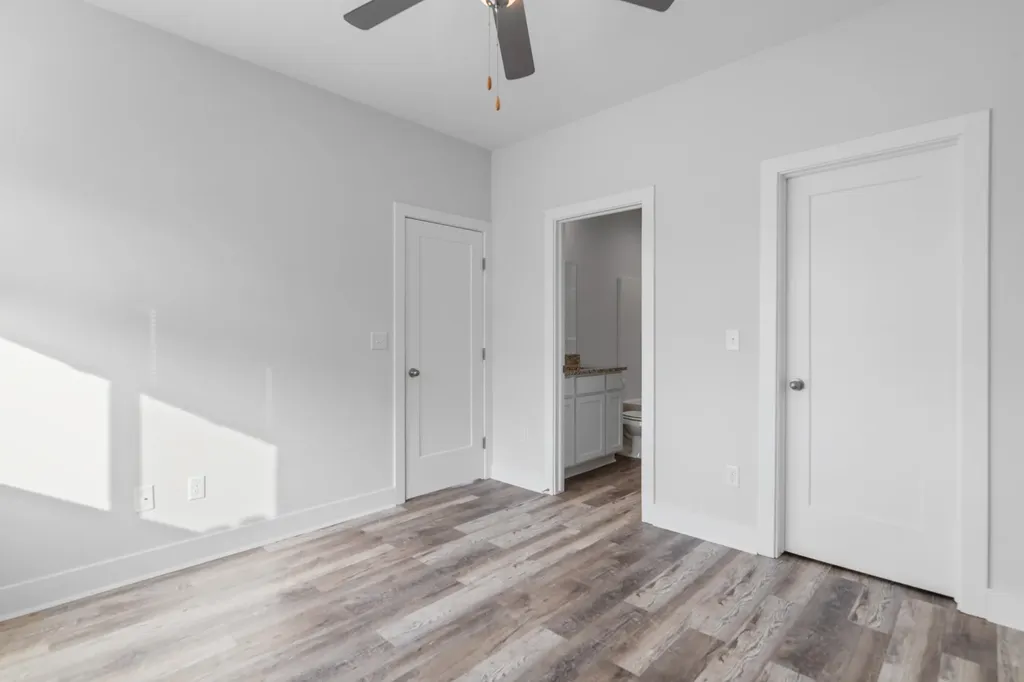 5454/5456 E Colburn Court Bel Aire KS 67220