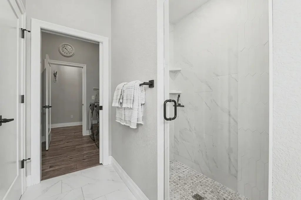 6237 E Central Park Court Bel Aire KS 67220