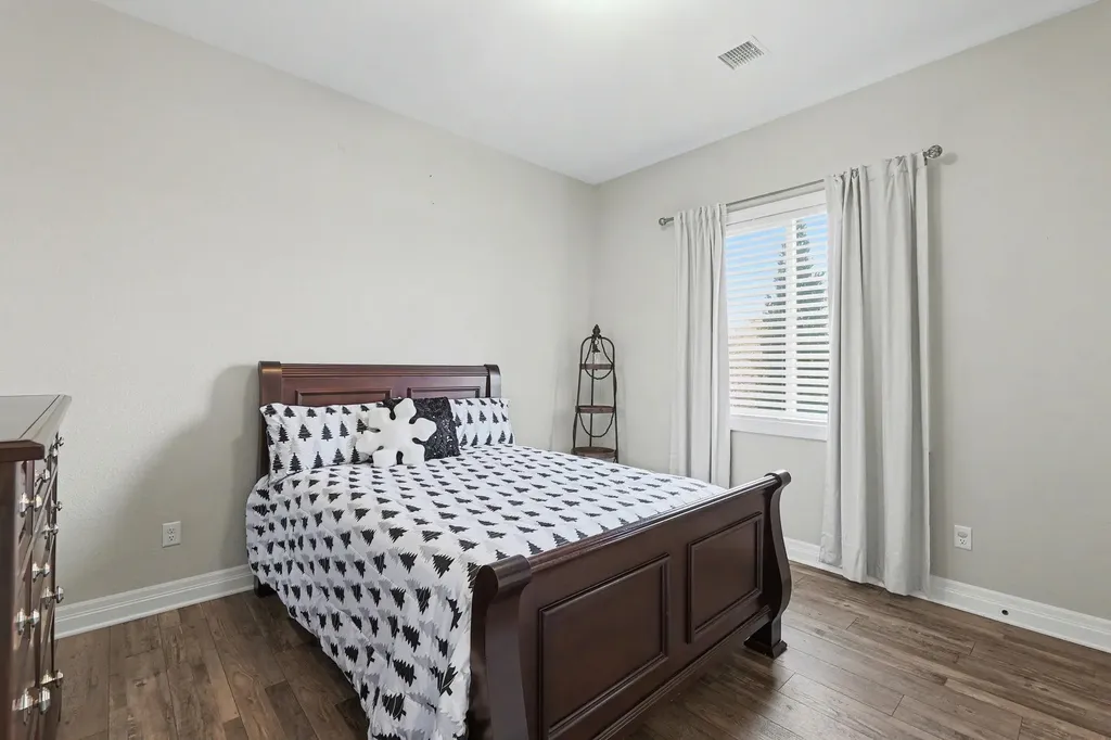6237 E Central Park Court Bel Aire KS 67220