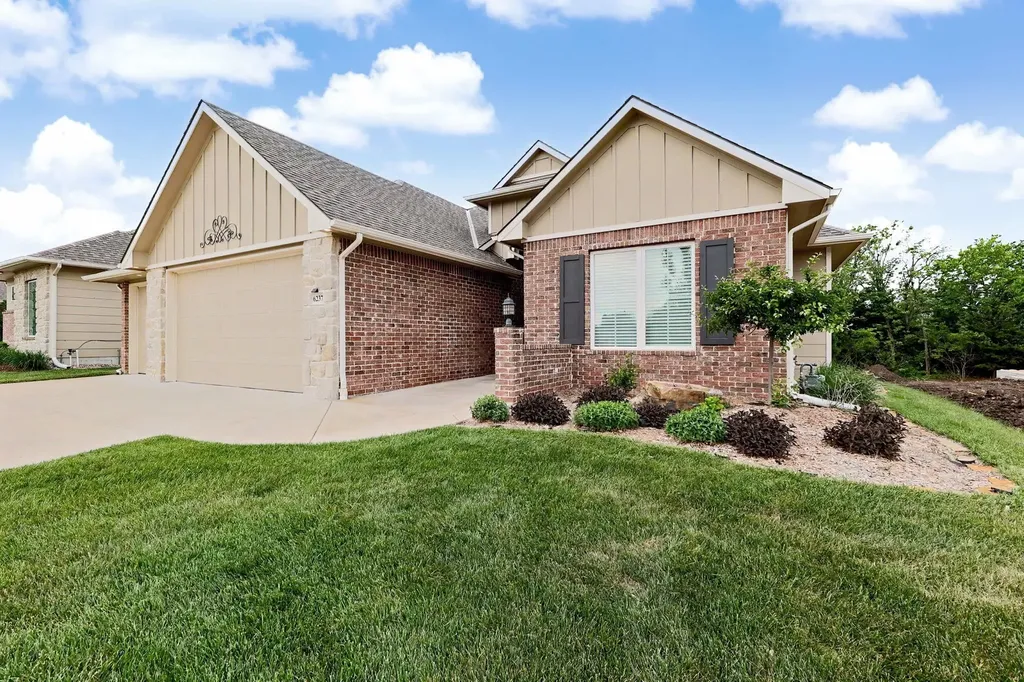 6237 E Central Park Court Bel Aire KS 67220